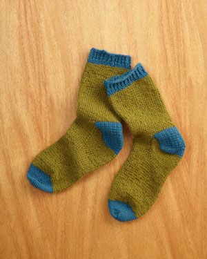 Choosing sock yarn Crocheted Socks, Holiday Crochet Patterns, Melissa Miller, Crochet Socks Pattern, Poor Circulation, Crochet Tips, Crochet Socks, Lion Brand Yarn, Sock Patterns