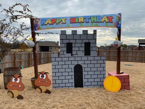 Super Mario Yard Decorations, Super Mario Castle Diy, Super Mario Bros Float, Super Mario Theme Games, Super Mario Halloween Party, Super Mario Float, Mario Castle Diy, Super Mario Props, Bowsers Castle Diy