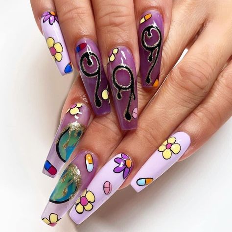 Idk whose these are *not mine* but i wanna see more nail art like this, including other artist!!! So please share with me what yall have <3 Juice Wrld Nails, Spring Break Nails, Natural Nail Art, Spring Acrylic Nails, La Nails, Broken Nails, Acrylic Coffin, Nail Envy, Coffin Nails Long