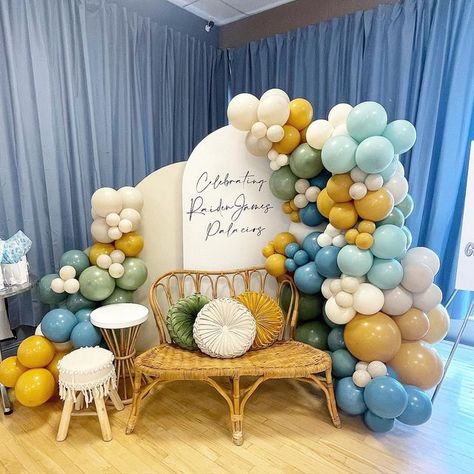 Balloons And Everything LLC on Instagram: "✨B&E Rentals✨ 🤍 Backdrop 🤍 Bench/pillows 🤍 Side table 🤍 Stool 🤍 Custom Phrase 🤍 Balloons #babyshower #balloons #balloongarland #backdrops" Backdrop With Bench, Side Table Stool, Events Business, Shower Bench, Bench Pillows, Instagram B, Blue Backdrops, Balloon Backdrop, Balloon Decor