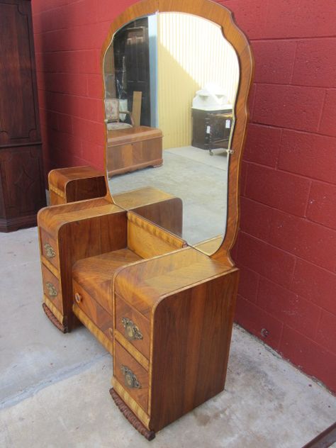 American Vanity Dresser Art Deco Waterfall Bedroom Furniture Vintage Vanities, Heywood Wakefield Furniture, Art Deco Bedroom Furniture, Blue Gray Bedroom, Art Deco Dressing Table, Blue Grey Walls, Bedroom Gray, Mirror Bedroom, Bedroom Blue