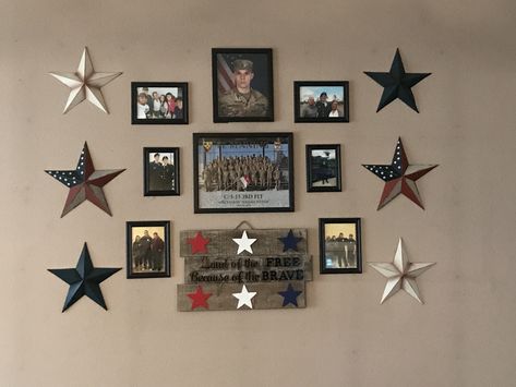 Army Decor Military Wall Decor Ideas, Military Crafts Diy, Glam Diy Home Decor, Army Themed Birthday, Wood Decor Diy, Military Home Decor, Themed Birthday Party Ideas, Military Crafts, Army Decor