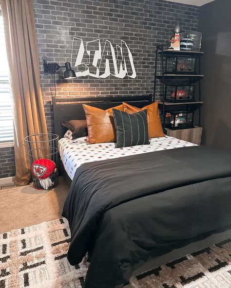 #teenagerbedroom #teenager #teenagerfashion #teenagerblog #teenagermom #teenagerproblems #teenagers #interiordesign #teenagernow #teenagerroom #teenagerstories #homedecor #teenagerphotographer #teenagermemes #teenagerpost #teenagerboy #teenagersmakingithappen #bedroomdecor #teenagergirl #teenagersjapan #teenagersfashion #teenagerperfume #teenagerstv #bedroominspo #bedroomideas #teenageroom #bedroom #design #teenagerebellion #teenagerstobe Black Bed Teen Boy Room, Boys Black Bedroom, Boys Bedroom Accent Wall, Teen Room Ideas For Boys, Teen Boy Room Colors, Preteen Boys Bedroom Ideas, Teen Boy Room Ideas, Two Boys Bedroom Ideas, Neutral Boys Room