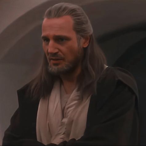 Qui Gon Jinn Icon, Quigon Obiwan, Jedi Character Design, Skywalker Family, Star Wars Fanfiction, Qui Gon Jinn, Qui Gon, Star Wars Food, Count Dooku