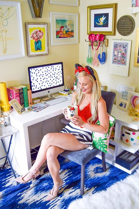 I'm in love with the mason jar painting/print. Yellow background, blue jar, pink flowers.-- MY DISNEY DESK STYLE Outfits For Traveling, Disney Office, Colorful Summer Outfits, Desk Styling, Disney Rooms, My Home Office, Disney Home Decor, Dallas Fashion, Disney Decor