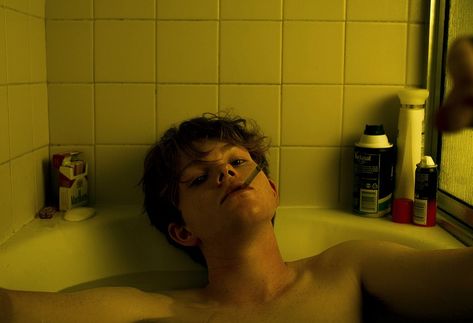 Bathtub Aesthetic, Bathtub Photography, Aesthetic Boy, Ex Machina, Cinematic Photography, Yellow Aesthetic, Life Is Strange, Photo Reference, Photography Inspo