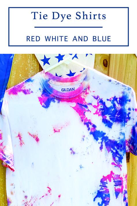 Make the perfect tie dye shirt with the simple step by step diy from Everyday Party Magazine #TieDye #4thofJulyTieDye #DIY Red White And Blue Tie Dye, Dip Dye Shirt, Red White And Blue Shirt, Diy Dye, How To Tie Dye, Tie Dye Diy, 4th Of July Shirt, 4th Of July Decorations, Tie Dye Shirts