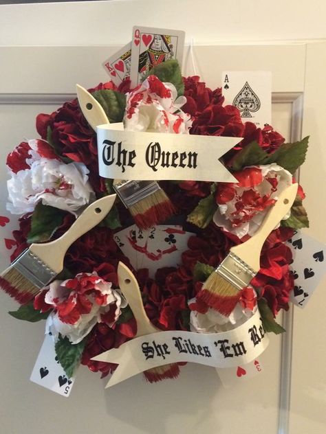 Alice in Wonderland wreath Alice In Wonderland Wreath, Alice In Wonderland Christmas, Alice In Wonderland Halloween, Alice In Wonderland Crafts, Disney Wreath, Alice In Wonderland Diy, Alice In Wonderland Tea Party Birthday, Mad Hatter Party, The Queen Of Hearts