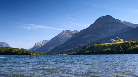 A timeless view in Alberta, Canada - Imgur Anime Scenery Nature Gif, Scenery Gif, Canada Gif, Canada Scenery, Landscape Gif, Pc Wallpaper Anime Gif Nature, Gunung Everest, Aesthetic Nature Videos Horizontal, Anime Houses