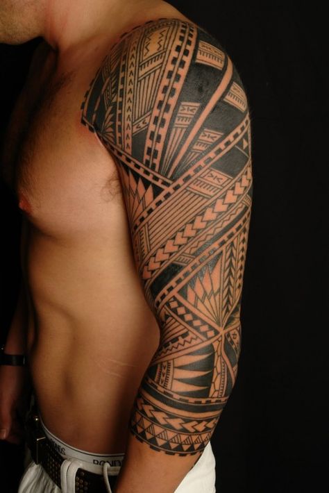 Polynesian Sleeve Tattoo, Maori Tattoo Frau, Stammestattoo Designs, Polynesian Tattoo Designs, Full Sleeve Tattoo Design, Marquesan Tattoos, Mens Shoulder Tattoo, Samoan Tattoo, Hawaiian Tattoo