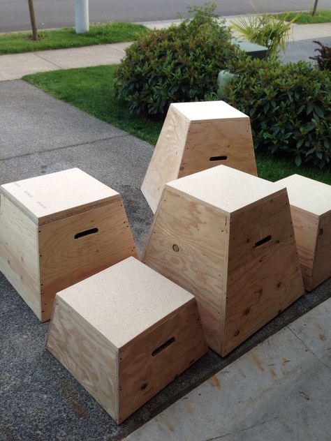 Plyo Crossfit jump boxes 12", 18", 20" Wods Crossfit, Crossfit Humor, Backyard Gym, Diy Gym Equipment, Crossfit Wods, Diy Home Gym, Diy Gym, Diy Workout, Basement Gym