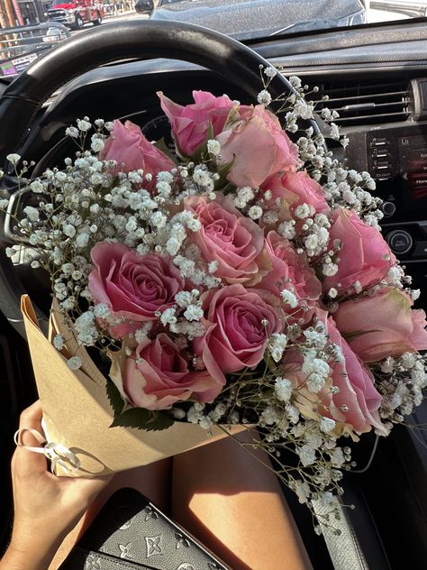 Flowers Pink Aesthetic, Roses Flowers Bouquet, Luxury Flower Bouquets, Pink Rose Bouquet, Aesthetic Roses, Boquette Flowers, Nothing But Flowers, Flowers Bouquet Gift, Flower Therapy