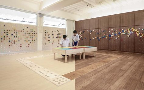 Classroom Makeover For The Blind / Creative Crews | ArchDaily Sensory Cube, Classroom Makeover, Multi Sensory, Blinds Design, Sensory Room, Concrete Structure, Yoga Room, Materials And Textures, Architecture Photo