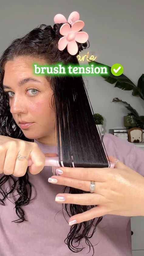 Do you struggle clumping your curls together ? Here are some definition tips ✅ @sophiemariecurly Using @tangleteezer styling brush 💖 🏷️… | Instagram Brush Curls, How To Curl Hair, Curling Your Hair, Wavy Hair Care, Curl Hair, Curly Girl Method, Hair Tutorials Easy, Styling Brush, Hair Stuff