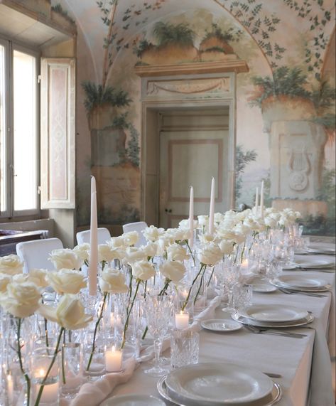 Villa Catignano Wedding, Villa Catignano, Elegant Winter Wedding, Tafel Decor, Long Table, Wedding Table Settings, Wedding Dinner, Wedding Tablescapes, Wedding Mood Board