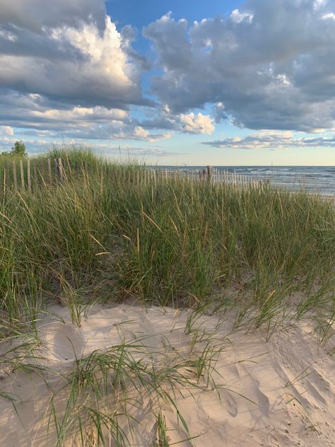 Sand Green Aesthetic, Cottagecore Beach, Beach Farm Aesthetic, Sandy Aesthetic, Seashore Aesthetic, Beach Cottagecore, Cottagecore Beach Aesthetic, Cold Summer Aesthetic, Beach Core Aesthetic