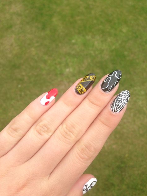 Murder mystery nails Mystery Nails, Nail Design Inspiration, Makeup Tattoos, Prom Looks, Halloween Nail Designs, Girl Guides, Short Acrylic Nails, Halloween Nails, Art Reference Poses