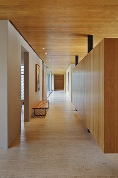 Wooden changing room Half Height Partition, Kaufmann House, L Shaped House, Houses In Mexico, Beautiful Bathrooms, Residential Design, Wooden Walls, Modern House Design, Architecture Details