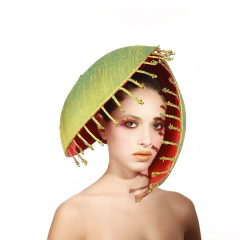 Elaborate hats for your wedding as seen on @offbeatbride #wedding #headpiece #fascinator Costume Carnaval, Venus Flytrap, Silly Hats, Fly Trap, Crazy Hats, Venus Fly Trap, Fly Traps, Carnivorous Plants, Arte Inspo