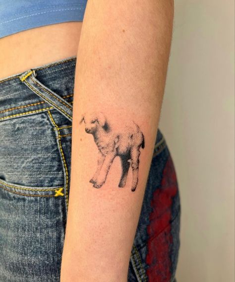 Lamb Tattoo For Women, Lamb Tattoo, Horrible Tattoos, Master Tattoo, Feminine Urge, Sharpie Tattoos, Rabbit Tattoos, Tattoo Apprentice, Stylist Tattoos