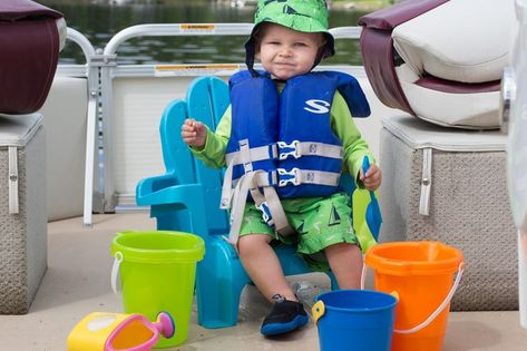 Live Inside My Bubble: 8 Tips for Boating with Kids Boat Hacks With Kids, Pontoon Hacks, Boating With Baby, Boat Essentials, Boating Hacks, Boating Essentials, Boat Hacks, Cuddy Cabin Boat, Boating Life