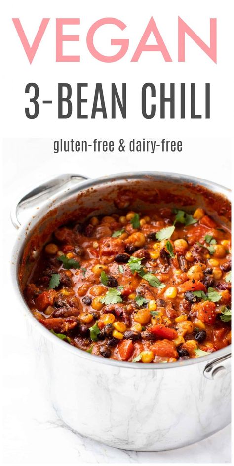 Vegan 3-Bean Chili | Haute & Healthy Living Vegan 3 Bean Chili, 3 Bean Chili Recipe, Chili Vegan, Vegan Chili Recipe, Chili Chili, Recipe Crockpot, Bean Chili Recipe, Crockpot Chili, Bean Chili