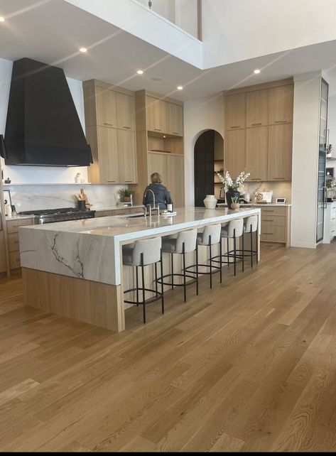 Modern New Construction Home Interior, Luxury Rustic Kitchen Design, Pantry Off Kitchen Layout, Organic Luxury Bathroom, Very Tall Kitchen Cabinets, Modern Wood Tone Kitchen, Florida Coastal Interior Design, Double Island Kitchen Design, Waterfall Island Kitchen Farmhouse