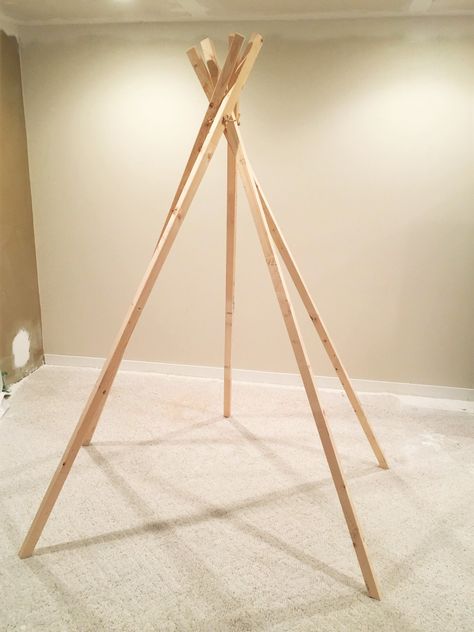 Easy DIY Kids Teepee Tutorial! - Big Enough for Adults Too! - Making Things is Awesome Teepee Diy, Teepee Tutorial, Diy Kids Teepee, Easy Diy Kids, Diy Teepee Tent, Diy Teepee, Diy Paper Art, Teepee Play Tent, Kids Teepee