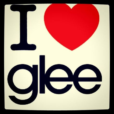 I <3 Glee Rosemary Core, Kitty Glee, Glee Party, Glee Poster, Cost Bedroom, Glee Aesthetic, Glee Episodes, Glee Icons, Heavy Curtains