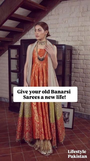 Indian Mother Of The Bride Outfits, Dress From Old Saree, Diwali Dress, Diwali Dresses, Velvet Lehenga, Banarsi Saree, Mother Of The Bride Outfit, Loose Trousers, Blouse Design Models