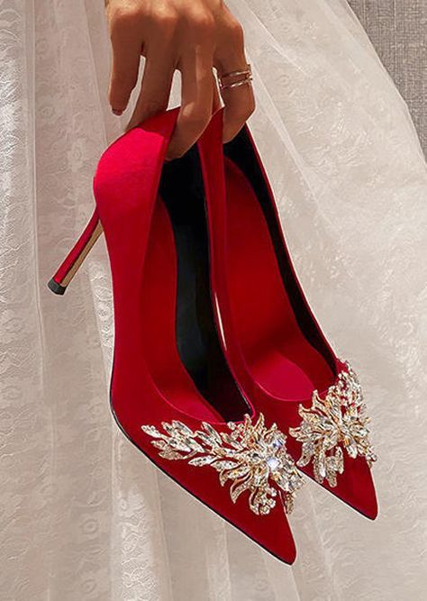 Red Bridal Shoes, Best Heels, Red Wedding Shoes, Shoe Hacks, Shoes Hack, Cute Shoes Heels, Fashion Shoes Heels, Heels Red, Prom Heels