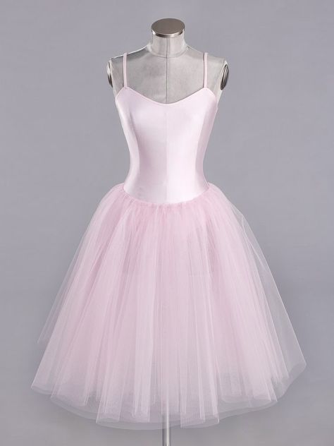 Ballet Inspired Dress, Ballerina Dresses, Pink Ballet Dress, Ballet Inspired Fashion, Pretty Dance Costumes, Ballerina Skirt, Ballerina Outfit, Tutu Ballet, Preformance Outfits