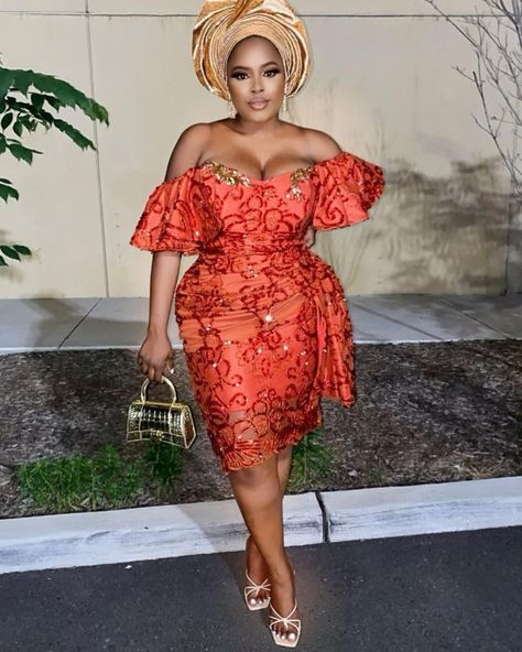 Short Nigerian Lace Dresses, Short Lace Styles Asoebi, Short Lace Dress Styles Nigerian, Lace Short Gown Styles, Nigeria Dress, Lace Asoebi Styles, Asoebi Lace Styles, Lace Styles For Wedding, Nigerian Lace Dress