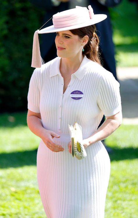 Jeannie Mai, Puffed Long Sleeves, Lace Panel Dress, Queen Camilla, Navy Outfit, Royal Brides, Duchess Of York, Princess Beatrice, Scene Fashion