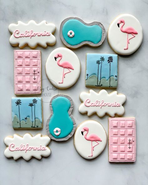 Big Cookie House on Instagram: “When the @theboardbabesfl said “Palm Springs bachelorette” the first thing that came to mind was the famous @thatpinkdoor and off course…” Palm Springs Bachelorette Decorations, Palm Springs Cookies, Palm Royale Bachelorette, Palm Springs Bachelorette Theme, Palm Springs Party Theme, Palm Springs Bach, Retro Pool Parties, Flamingo Bachelorette Party, Spring Theme Party