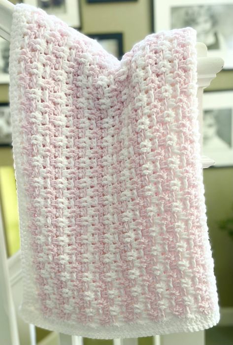 Crochet Diamond Weave Two Color Baby Blanket - Daisy Farm Crafts Crochet Baby Blanket Edging, Crochet Diamond, Daisy Farm Crafts, Daisy Farm, Baby Afghan Crochet Patterns, Daisy Crochet, Crochet Throw Pattern, Crochet Baby Blanket Free Pattern