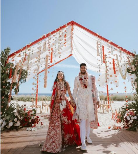 Indian Beach Wedding, Wedding Entrance Songs, Indian Wedding Songs, Best Wedding Songs, Mandap Decor, Wedding Mandap, Desi Wedding, South Asian Wedding, Wedding Songs