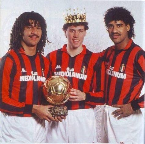 Ruud Gullit, Marco Van Basten,  Franck Rijkaard (AC Milan) Frank Rijkaard, Ruud Gullit, Van Basten, Marco Van Basten, Milan Wallpaper, Sporting Legends, Football Workouts, A.c. Milan, Legends Football