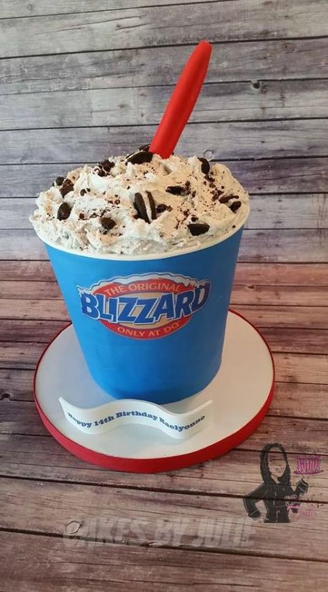 Dairy Queen Oreo Blizzard Cake! - cake by Cakes By Julie Oreo Blizzard, Dq Ice Cream, Dq Blizzard, Dairy Queen Blizzard, Dairy Queen Cake, Cake Liner, Dirt Cake, Dairy Queen, Ice Cream Cake