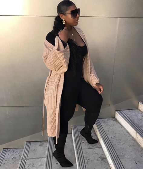 Black Woman Cardigan Outfit, Chic Long Pink Cardigan, Hanifa Cardigan Dress Outfit, Cardigans Outfits, Luxury Black Long Cardigan, Catsuit Outfit, Summer Work, Classy Fashion, Stylish Clothes