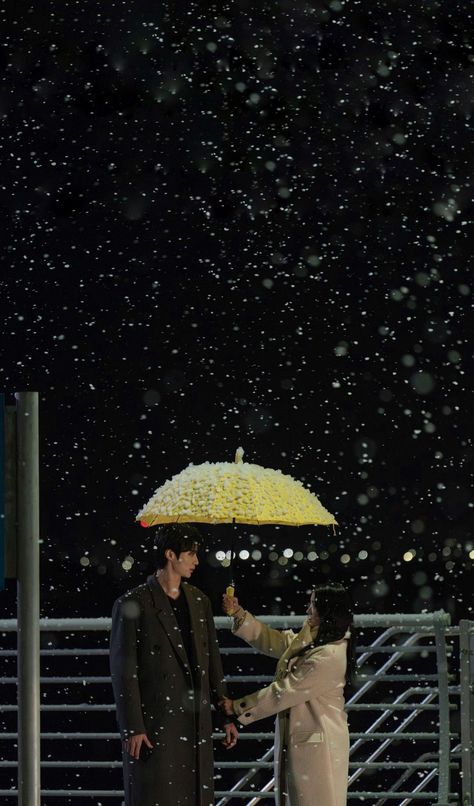 Black Kdrama Wallpaper, Easy Hair Drawings, Runner Wallpaper, Kdrama Couple, Seventeen Song, Kim Hye Yoon, Strong Woman Do Bong Soon, Byeon Woo Seok, Eternal Monarch