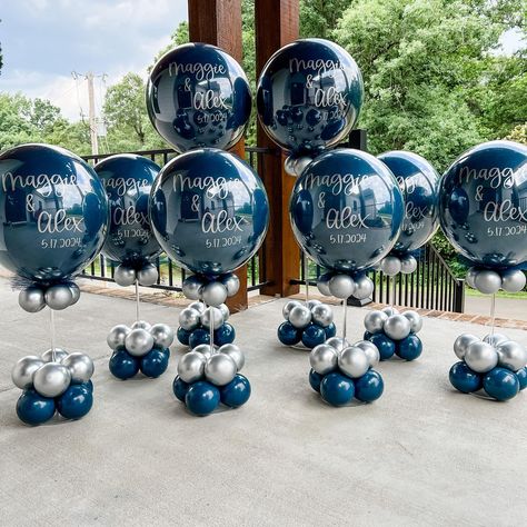 Balloons don’t always need to be big and grand to make a statement. These centerpieces are sure to catch the attention of your guests!!… | Instagram Balloon Centerpieces For Men, Navy Blue And Gold Centerpiece Ideas, Balloon Graduation Centerpieces, Diy Balloon Centerpieces, Glow Centerpieces, Centerpieces With Balloons, Sweet 16 Balloon Decorations, Banquet Themes, 2023 Balloons