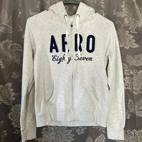 Grey hooded zip up Aeropostale sweatshirt Aeropostale Outfits, Aeropostale Sweatshirt, Inspo Fits, Aeropostale Hoodies, Aeropostale Tops, School Fits, Zip Up Hoodies, Shop Sweatshirts, Cute Fits