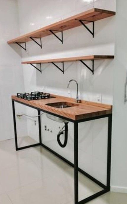 Industrial Kitchen Design, Small Kitchen Decor, Kitchen Furniture Design, Tiny Kitchen, Kitchen Sets, Metal Furniture, 인테리어 디자인, Home Decor Kitchen, Interior Design Kitchen