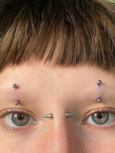 Middle Brow Piercing, Bridge And Eyebrow Piercing, Spike Bridge Piercing, Rare Piercings, Centered Eyebrow Piercing, Middle Eyebrow Piercing, Both Eyebrows Pierced, Paired Eyebrow Piercing, Bridge Piercing Aesthetic