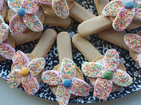 Bakersman Ideas For Kids, Bakerman Ideas For School, Baker Baker Ideas For Kids School, Clown Cookies, Kids Party Treats, Marie Biscuit, Baker Baker, Birthday Party Snacks, Birthday Party Treats