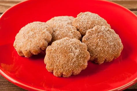 Mexican Hojarascas Cookies Recipe – Baker Recipes Hojarascas Recipe, Great Harvest Bread, Rice Cookies, Beer Cookies, Harvest Bread, Mexican Sweets, Mexican Cookies, Cinnamon Sugar Cookies, Homemade Mexican