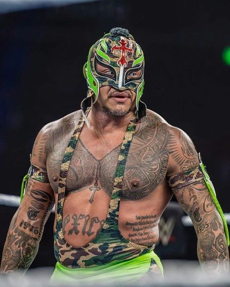 Mysterio Wwe, Rey Mysterio, Eddie Guerrero, Wwe Wallpapers, Wwe Superstars, Pro Wrestling, Wwe, Wrestling