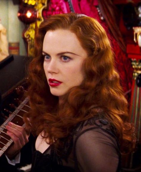 Nicole Kidman Moulin Rouge, Satine Moulin Rouge, Moulin Rouge Movie, Ginger Makeup, Rouge Makeup, Isabelle Adjani, Redhead Girl, Nicole Kidman, Maquillaje De Ojos