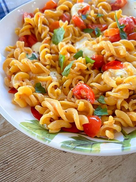 Simple Warm Caprese Pasta Caprese Pasta Bake, Caprese Pasta, Tomato Mozzarella, Pasta Bake, Grape Tomatoes, Fresh Basil, Red Peppers, Mozzarella, Pasta Dishes